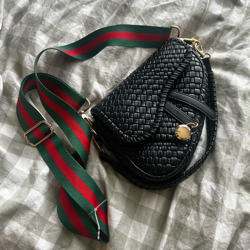 Woven Black Leather Crossbody Bag with Green-Red Stripe Strap